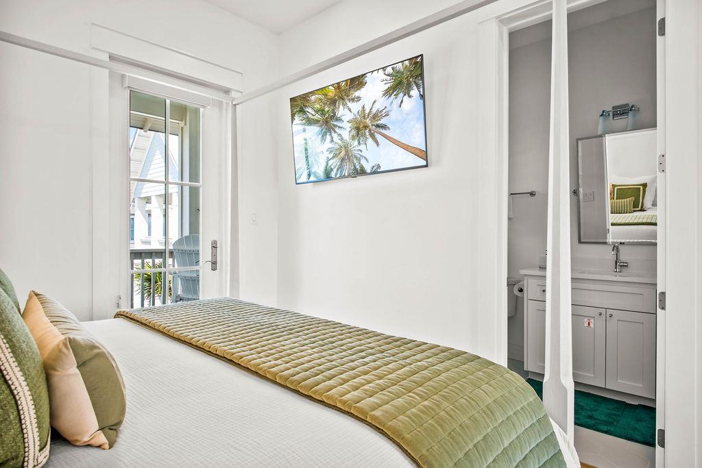 Primary King Bedroom, 2nd Floor