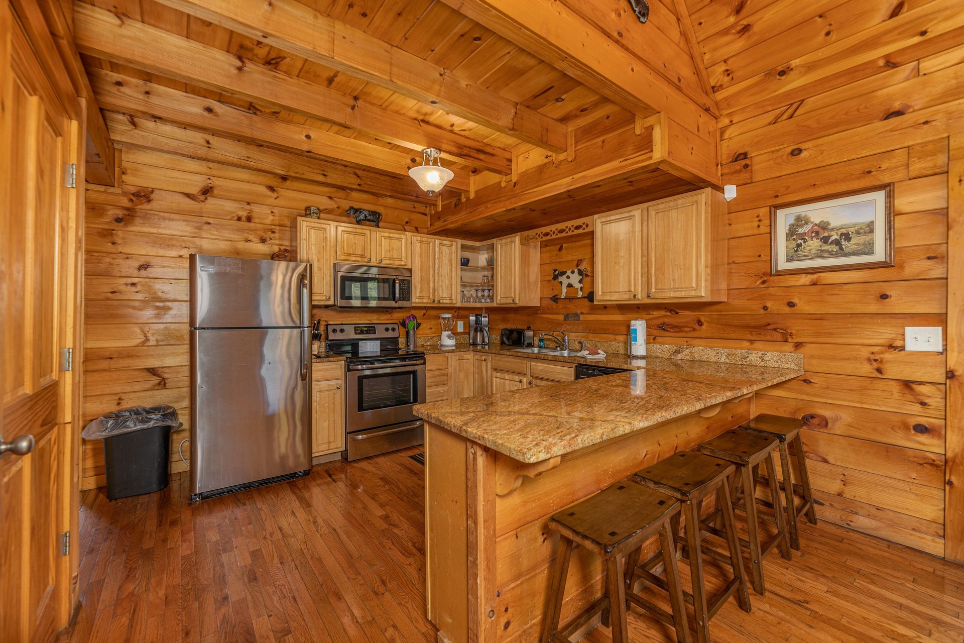 Full kitchen