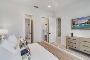 1st Floor King Suite