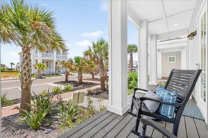 1st Floor, Front Porch