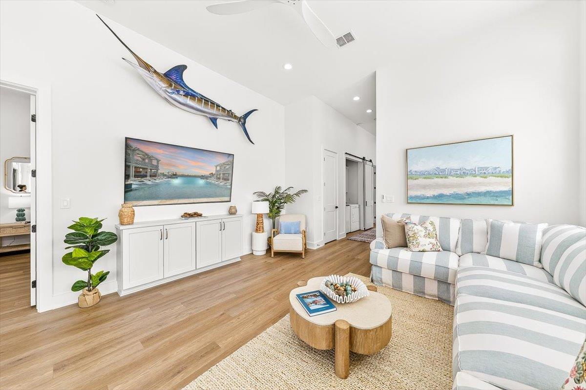 Second Living Room, 1st Floor