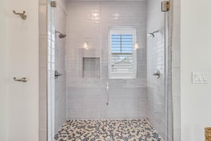 Primary King Bathroom, 1st Floor