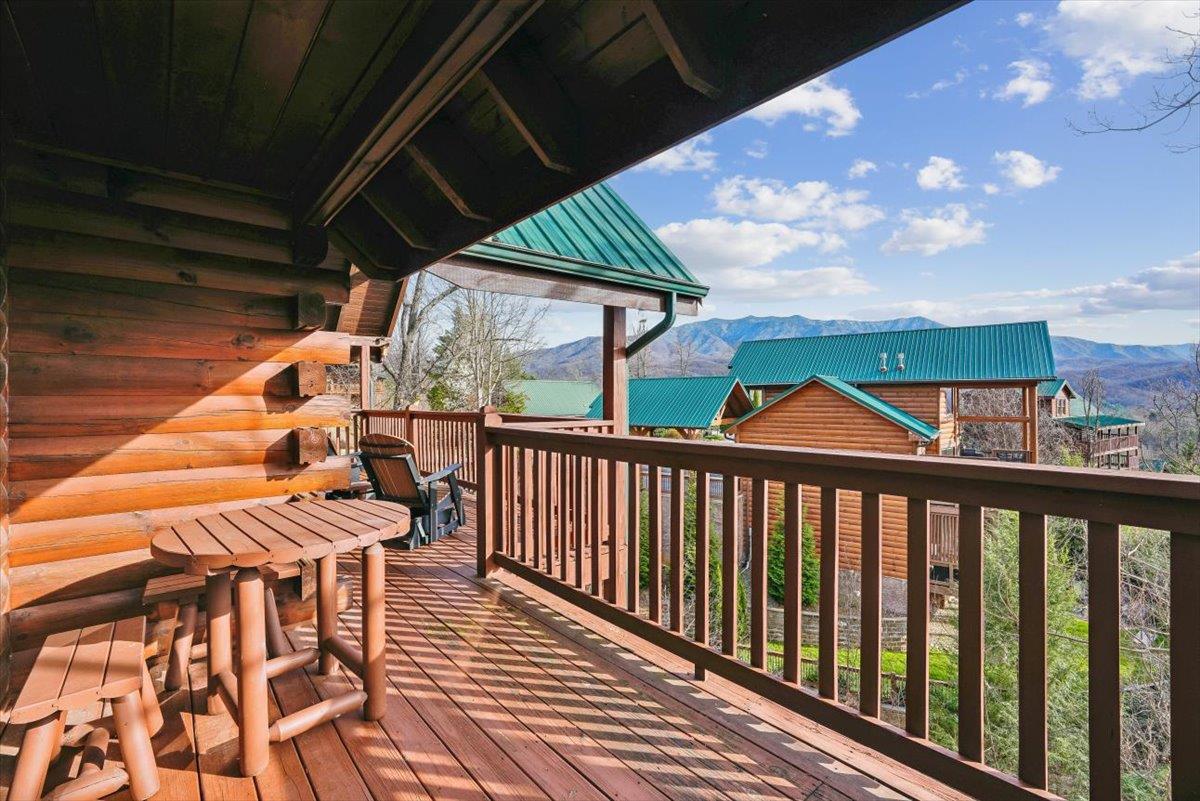 09Balcony