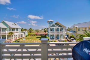 Balcony off living area