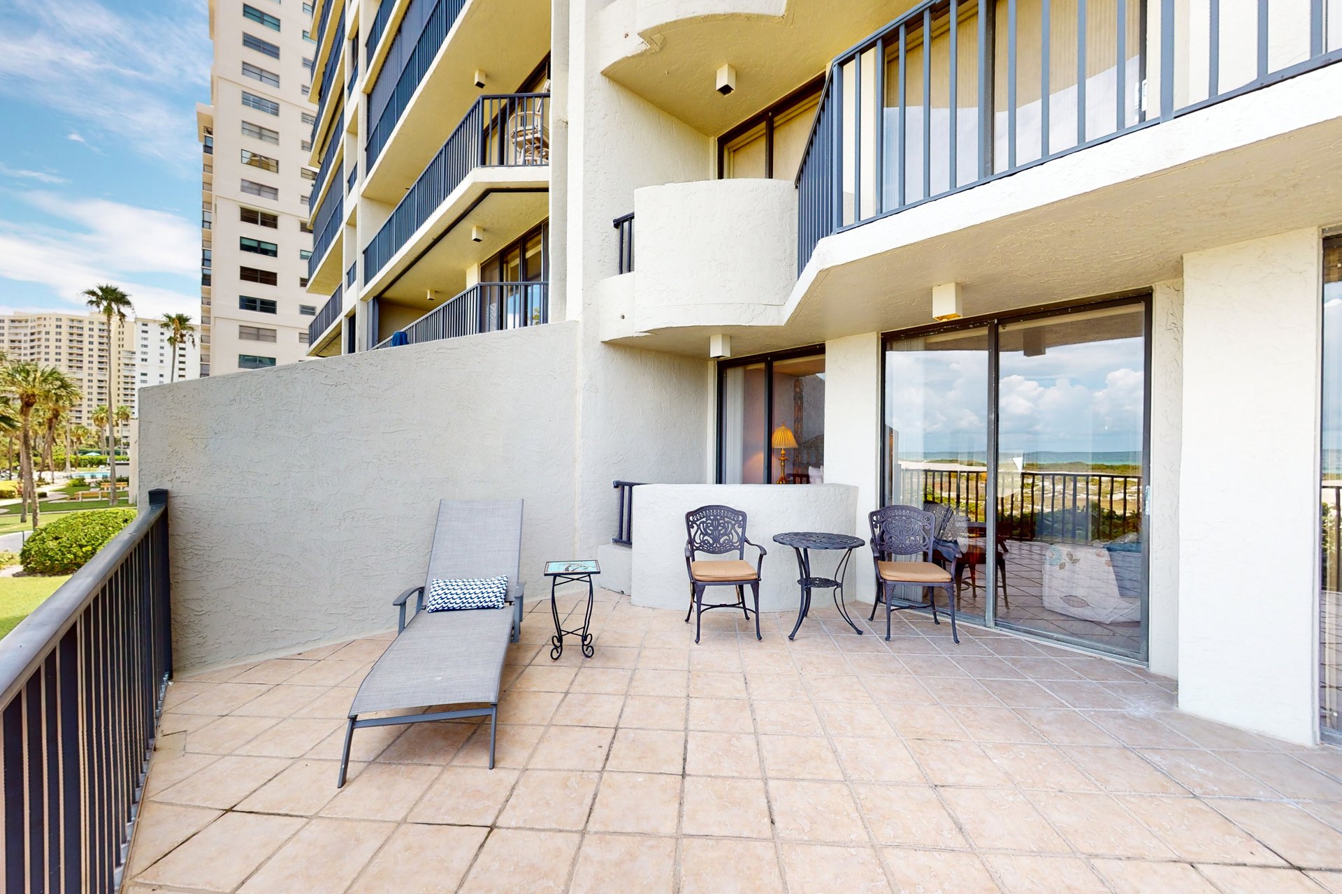 Lighthouse Towers 206 17