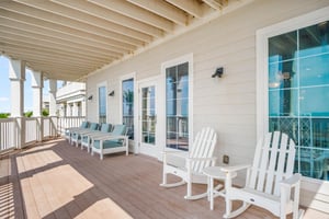 2nd Floor Wrap Around Porch