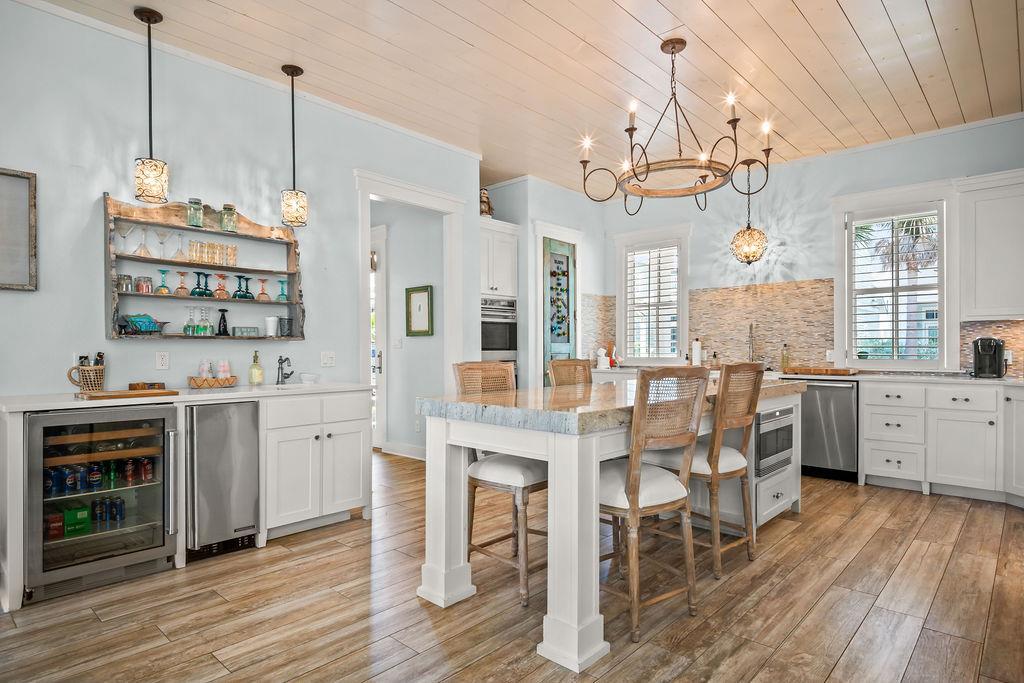 1st Floor, Kitchen