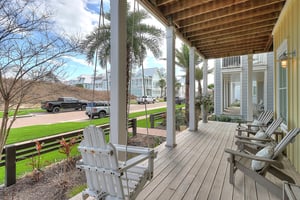 Front Porch, 1st Floor