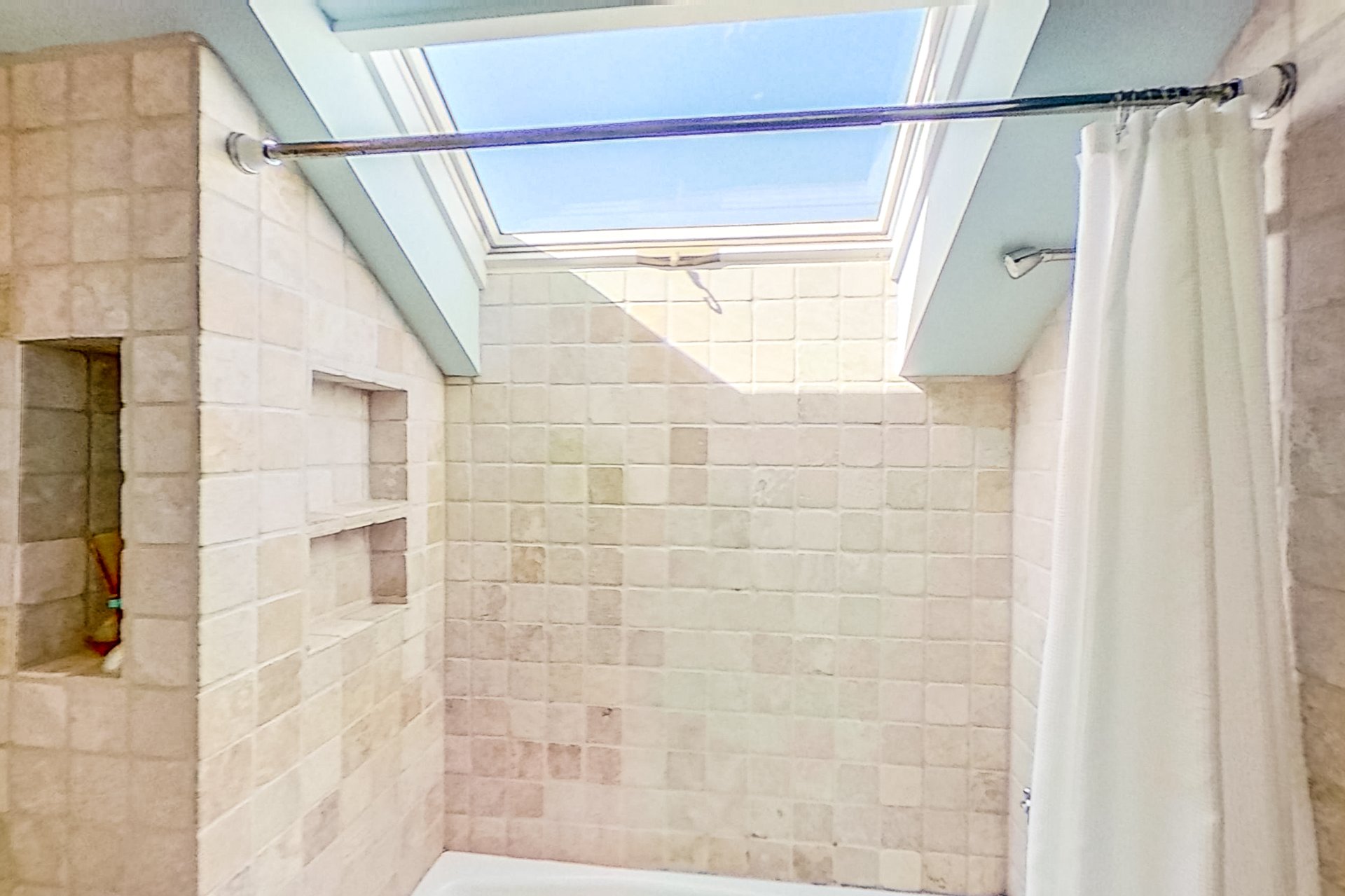 Downtown Carillon 4303 7