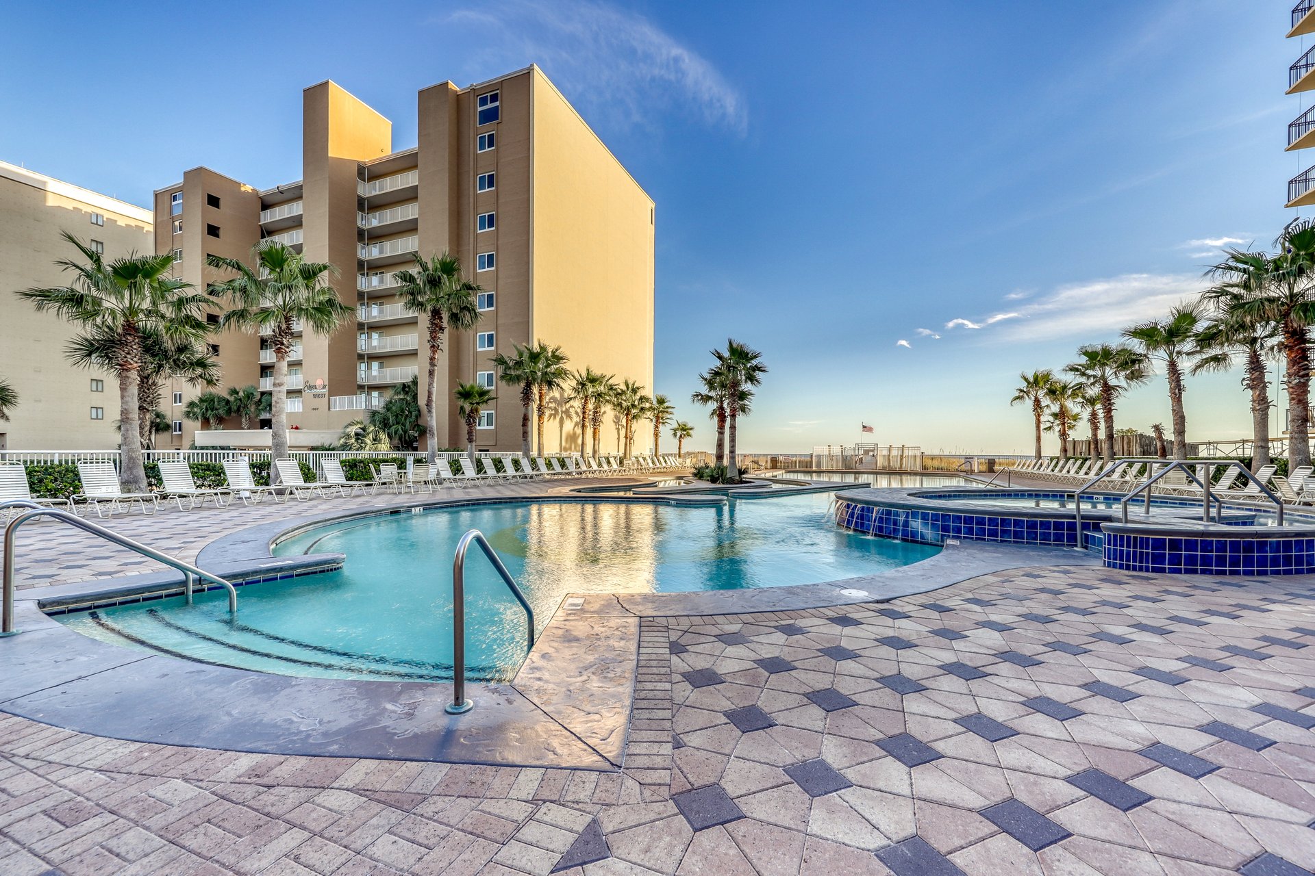 Crystal Tower 1703 28