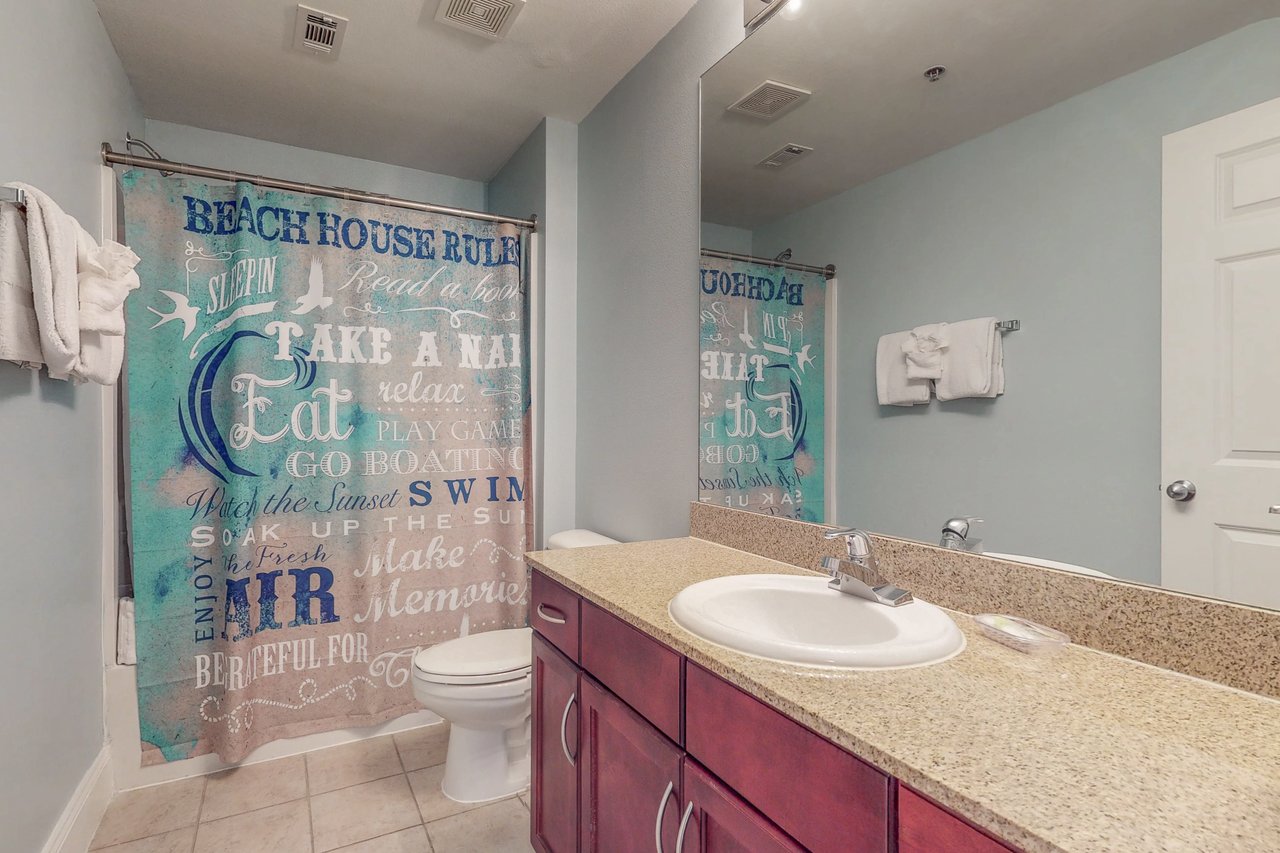 Laketown Wharf 236 5