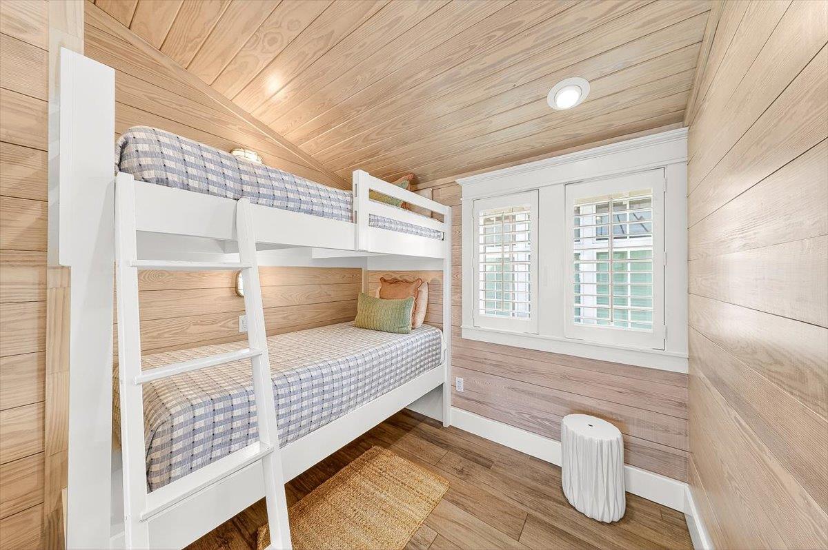 3rd Floor, Bunk Bedroom