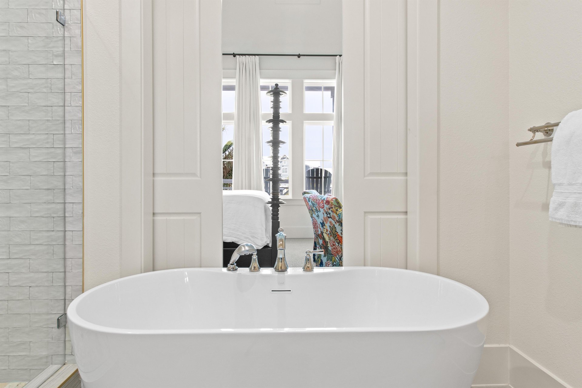 Primary King Bathroom, 2nd Floor