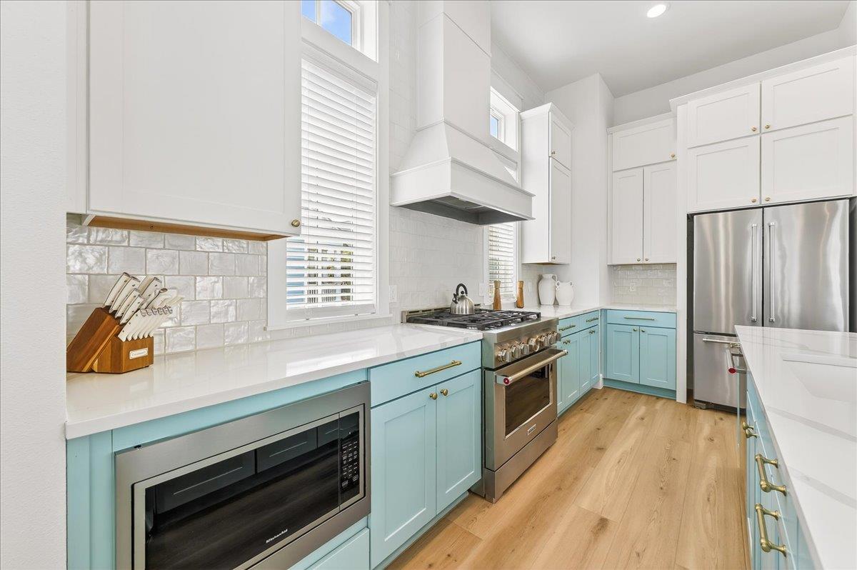 2nd Floor, Kitchen