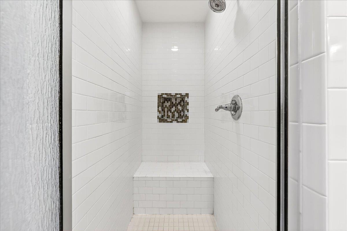 1st Floor, Shared Bathroom