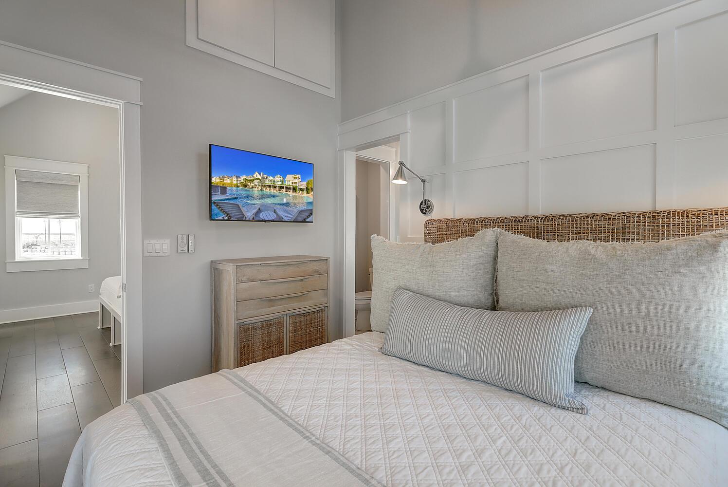 Primary Queen Bedroom, 2nd Floor