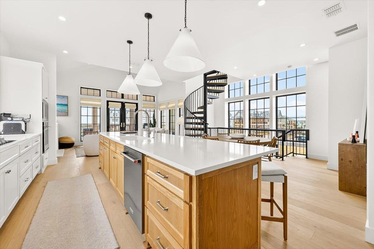 Kitchen, 2nd Floor