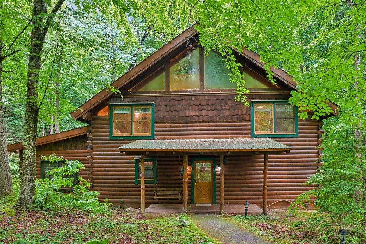 01Front Elevation