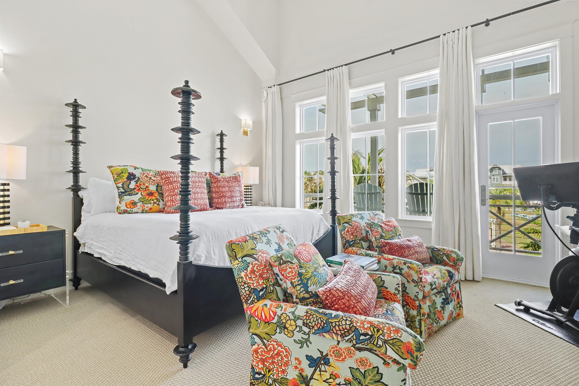 Primary King Bedroom, 2nd Floor