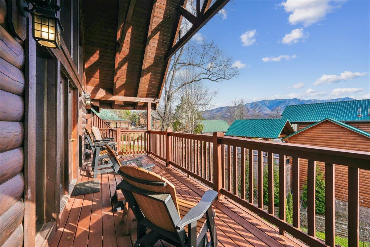 10Balcony