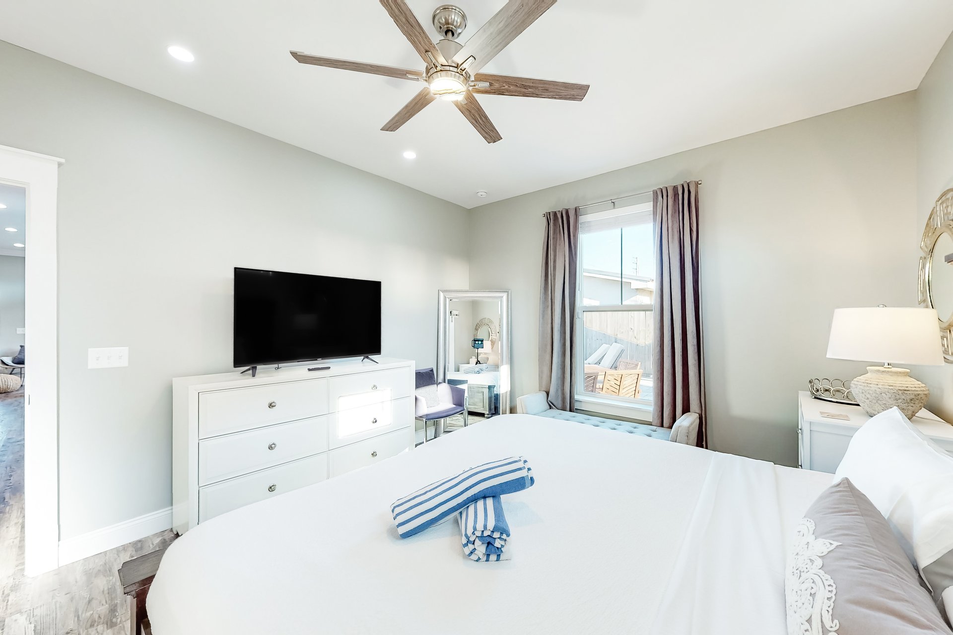 Albacore Bungalow 11