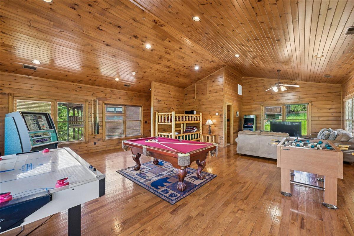 27Game Room