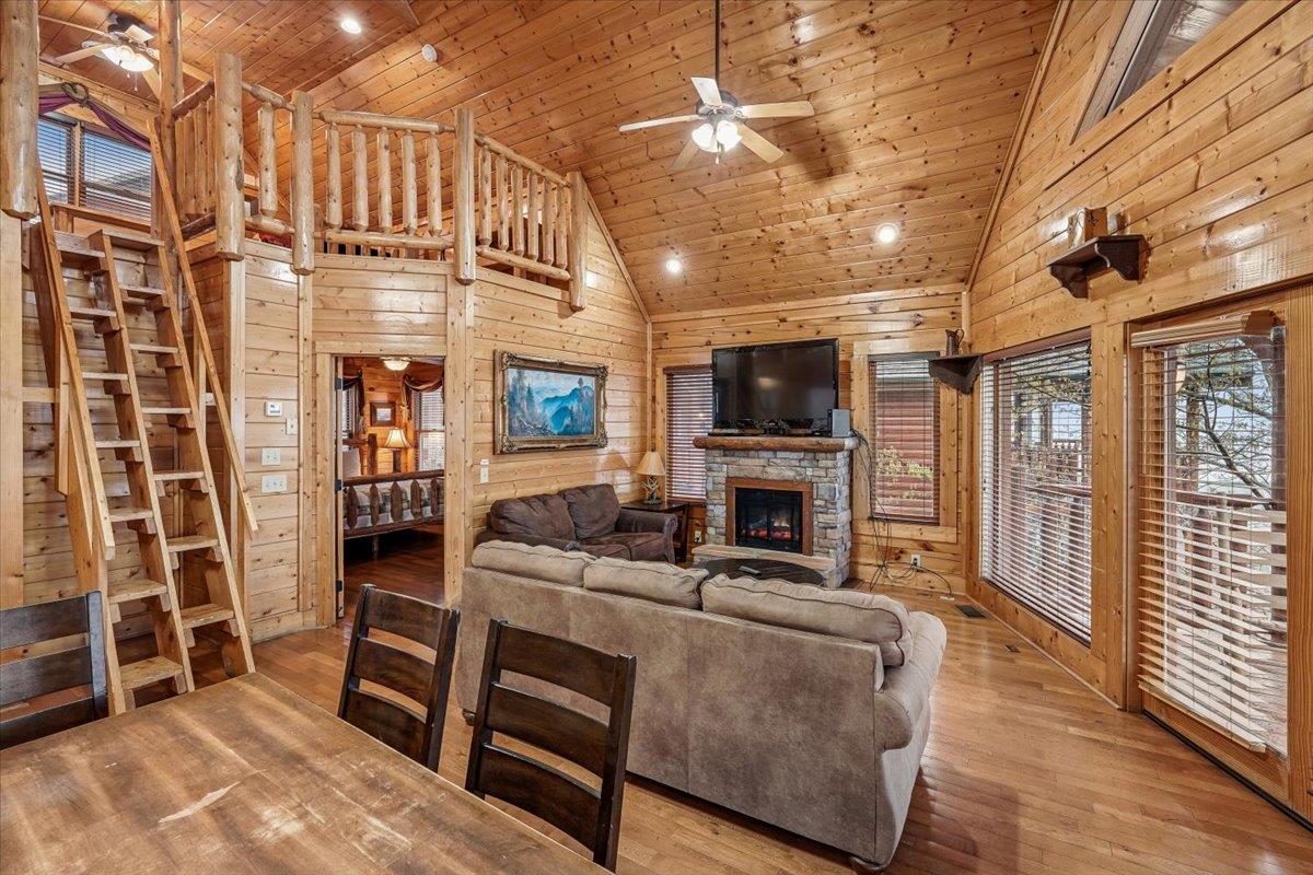 23Living Room