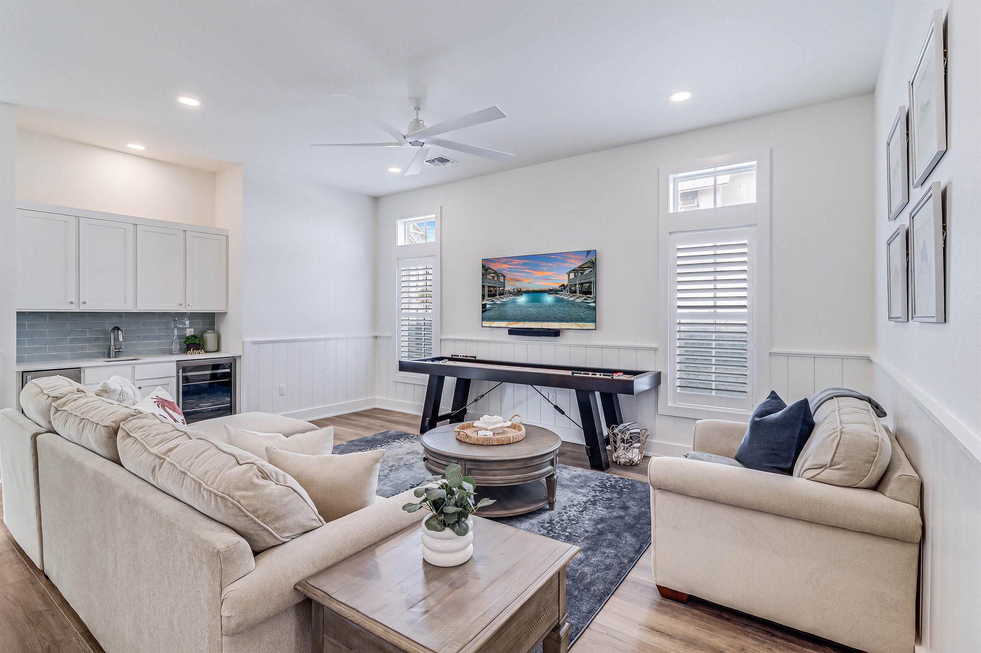 Second Living Room, 1st Floor