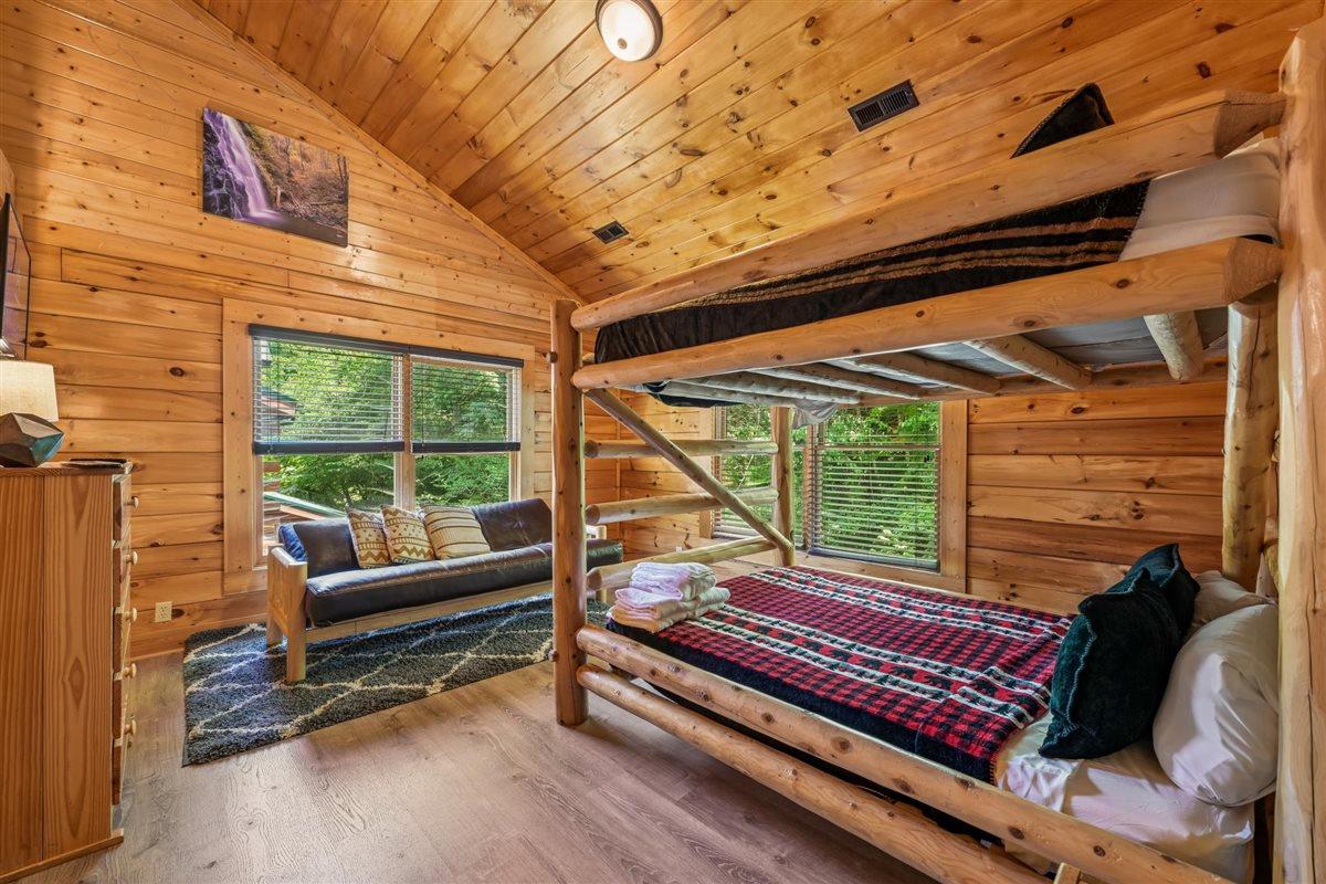 103Bedroom