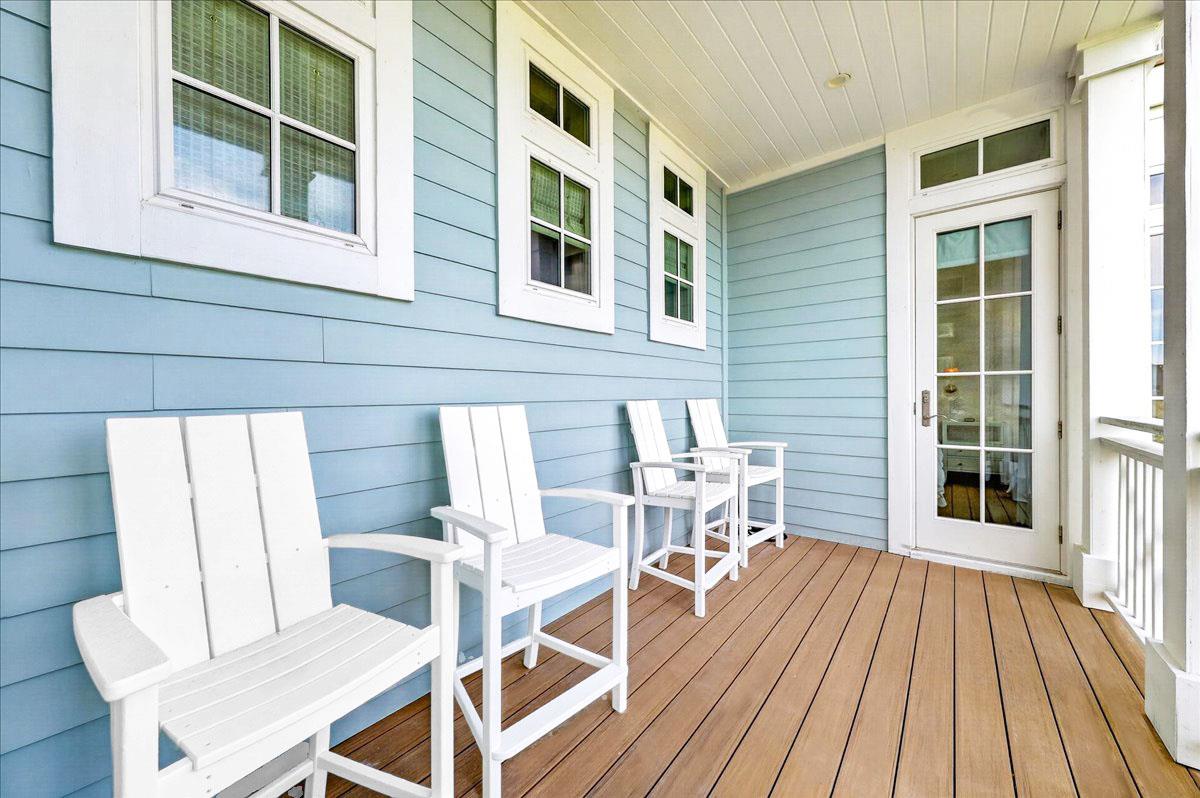 Shared Balcony, 2nd Floor