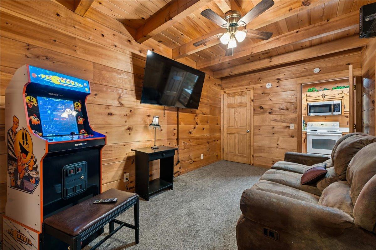 13Media Room