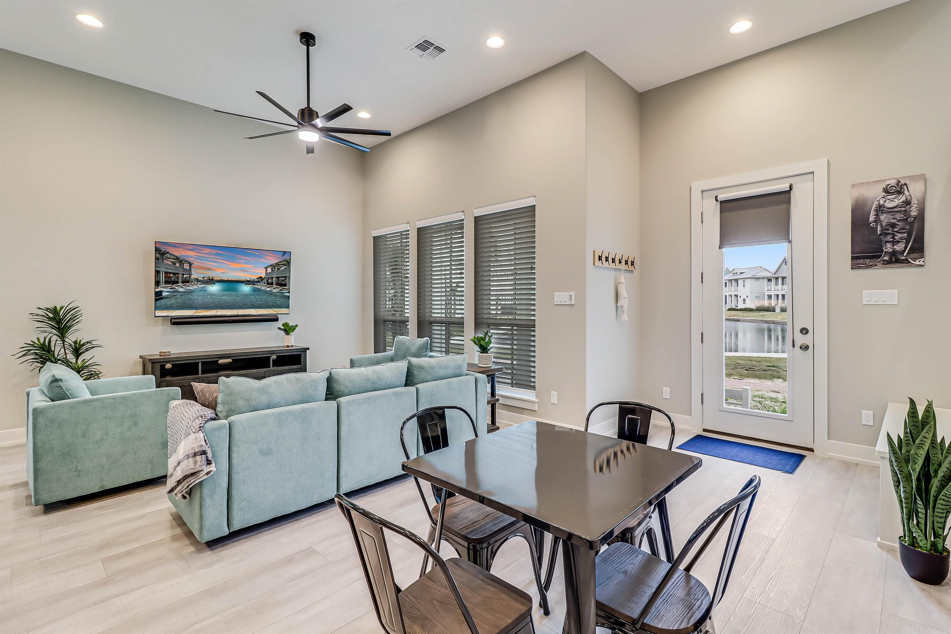 Living Room, 1st Floor