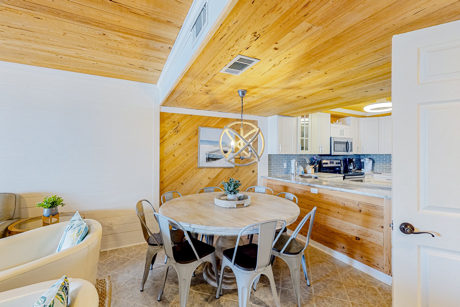 Costa Del Sol A7 Livin it Up 7