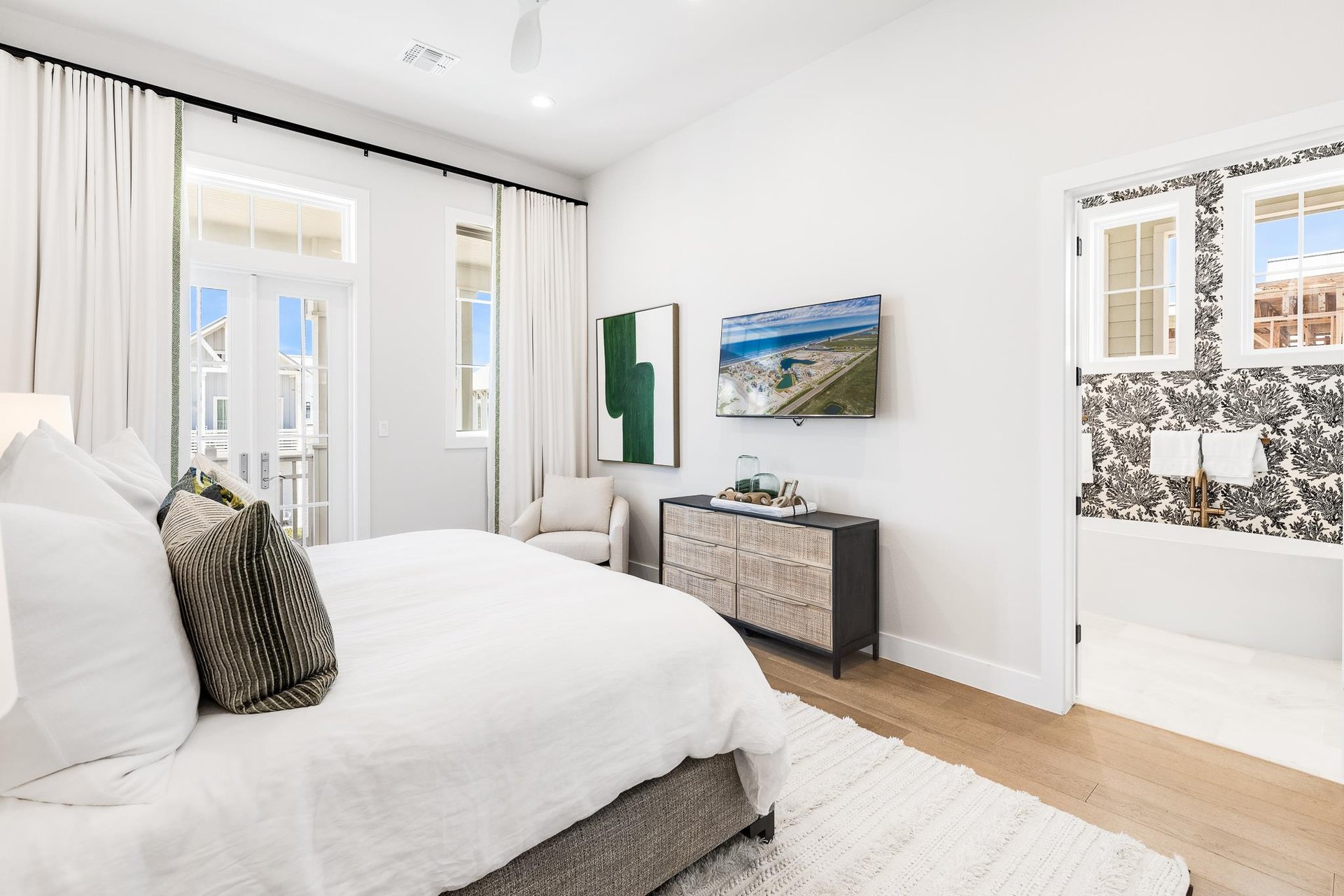 2nd Floor Primary King Suite