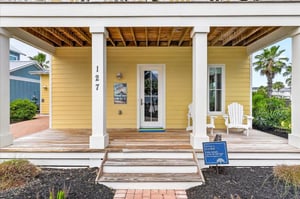 1st Floor, Front Porch