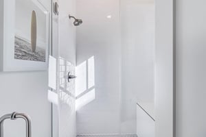 2nd Floor, Shared Bathroom