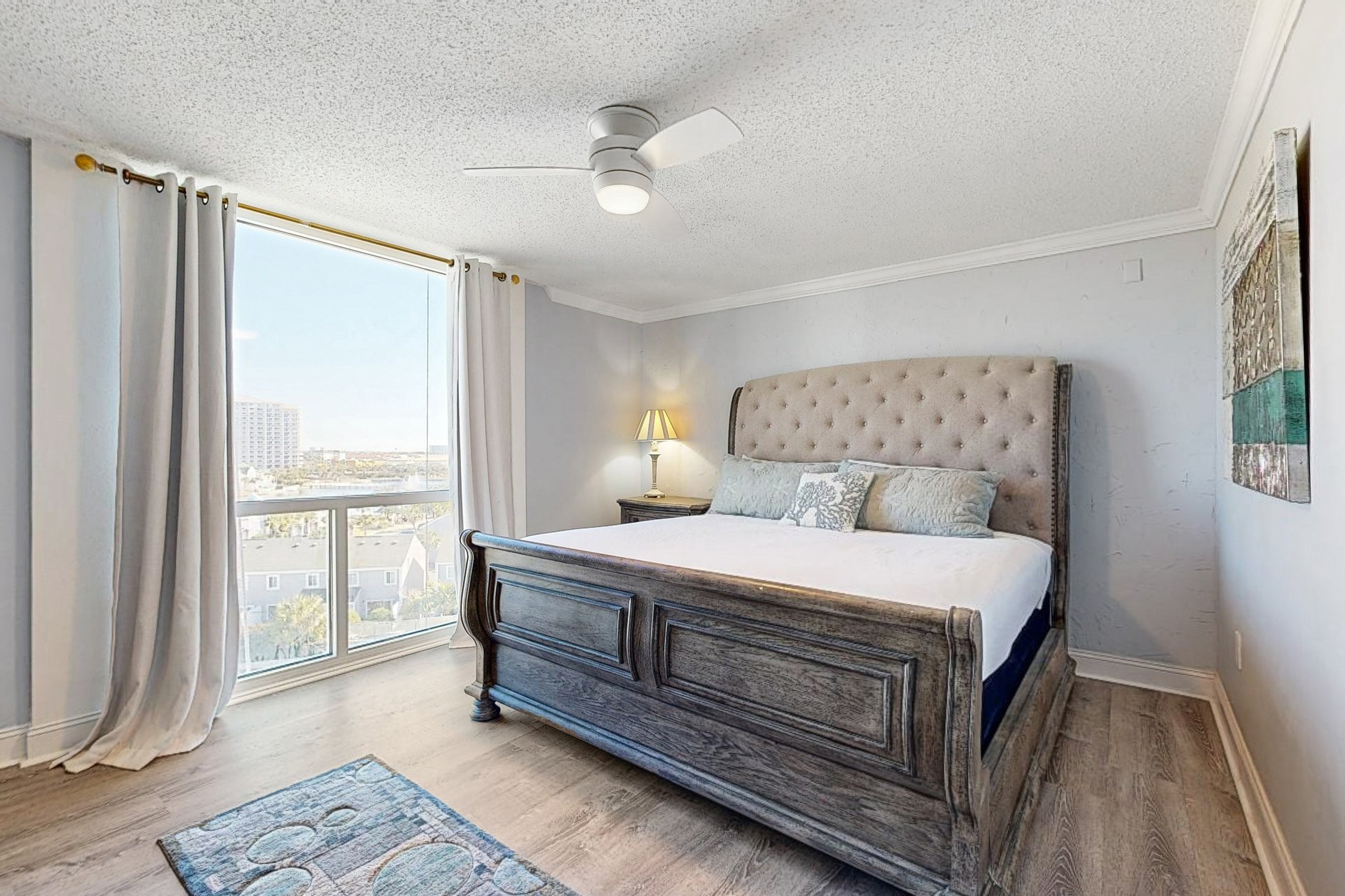 Shoreline Towers 3071 14