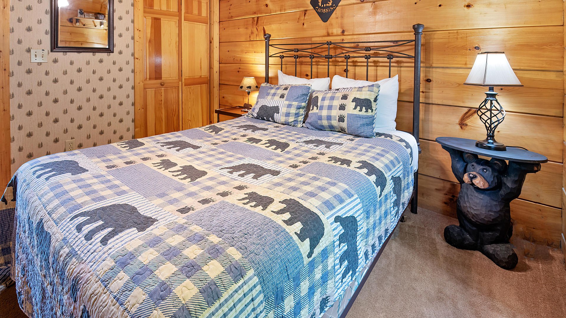 at hooked on bears a 2 bedroom cabin rental located in pigeon forge