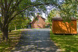 Rear view of Leconte Nirvana