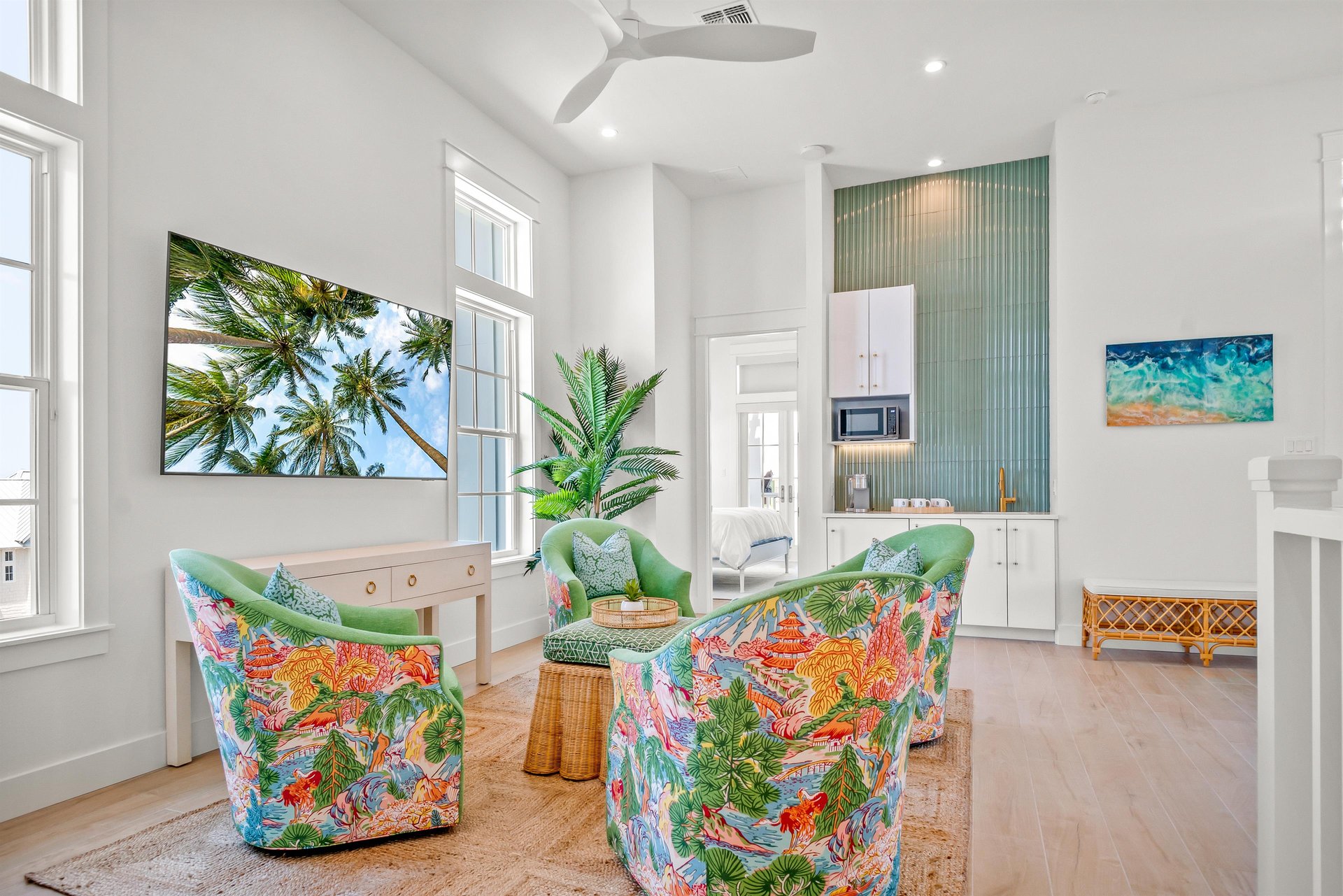 3rd Floor, Living Area
