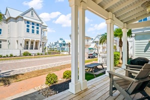 Front Porch, 1st Floor