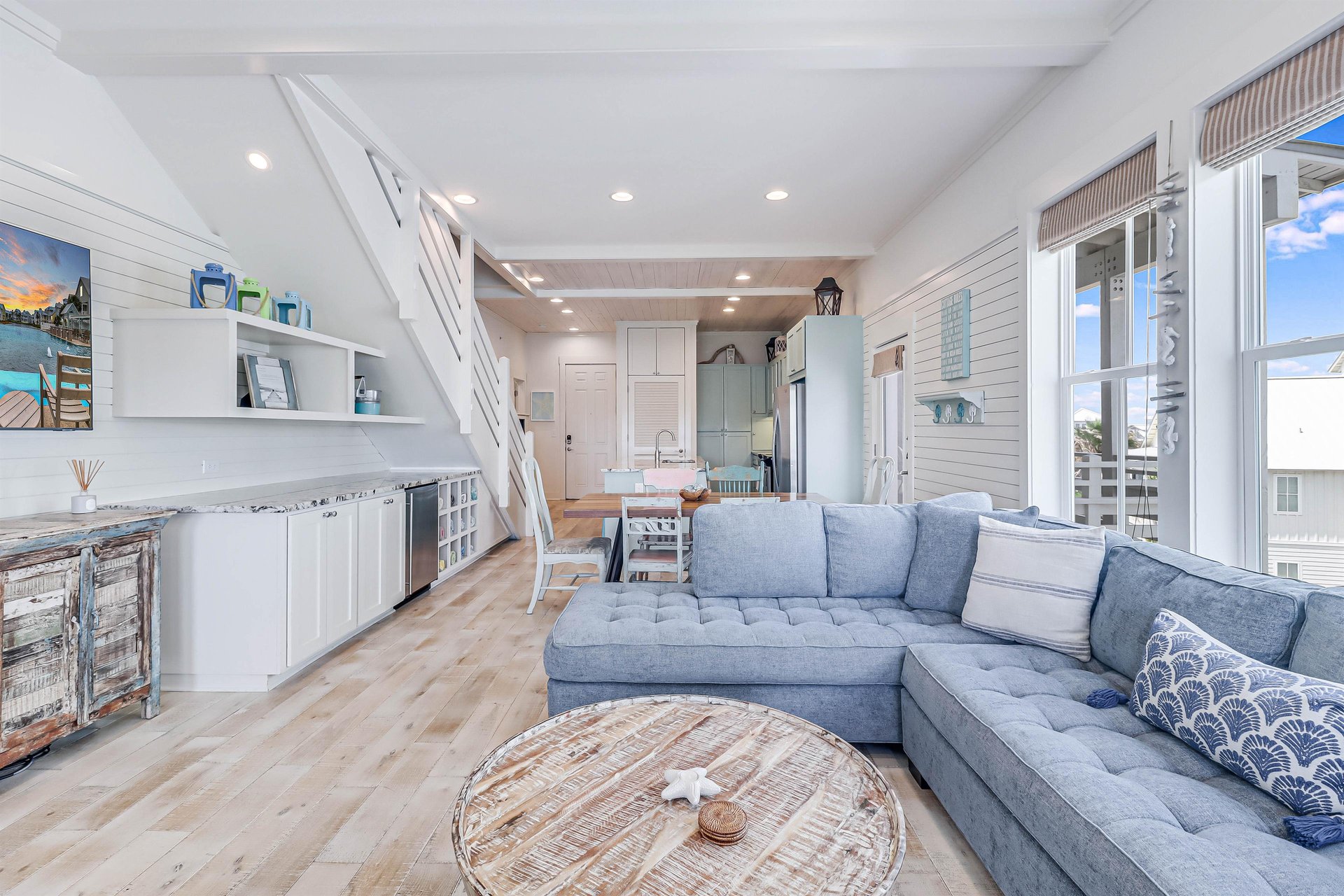 Living Area, 1st Floor