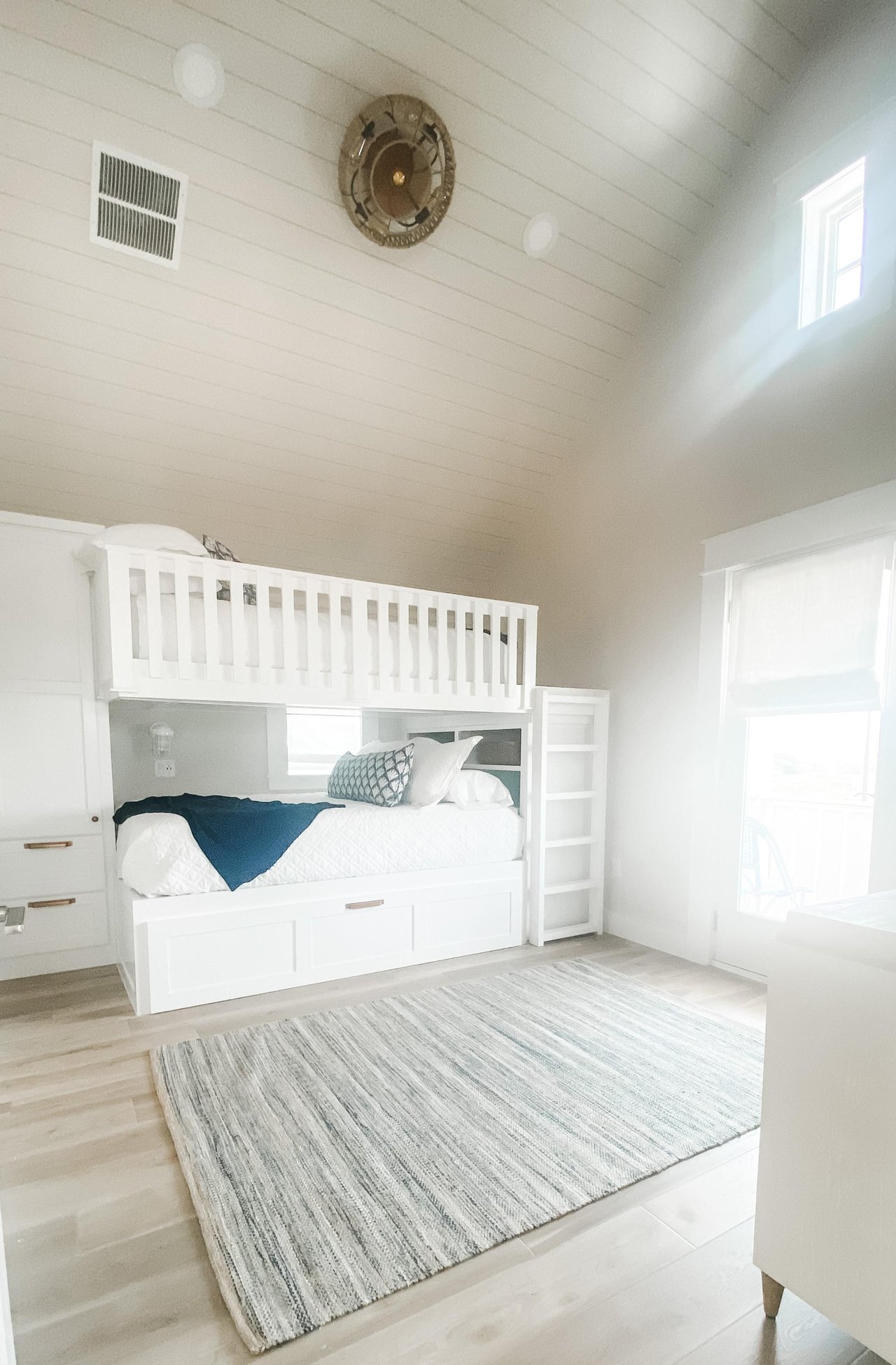 fan from carrie cropped