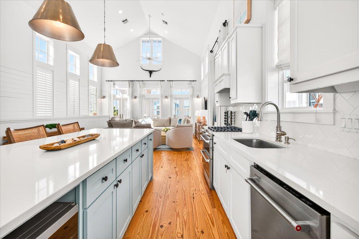 2nd Floor, Kitchen