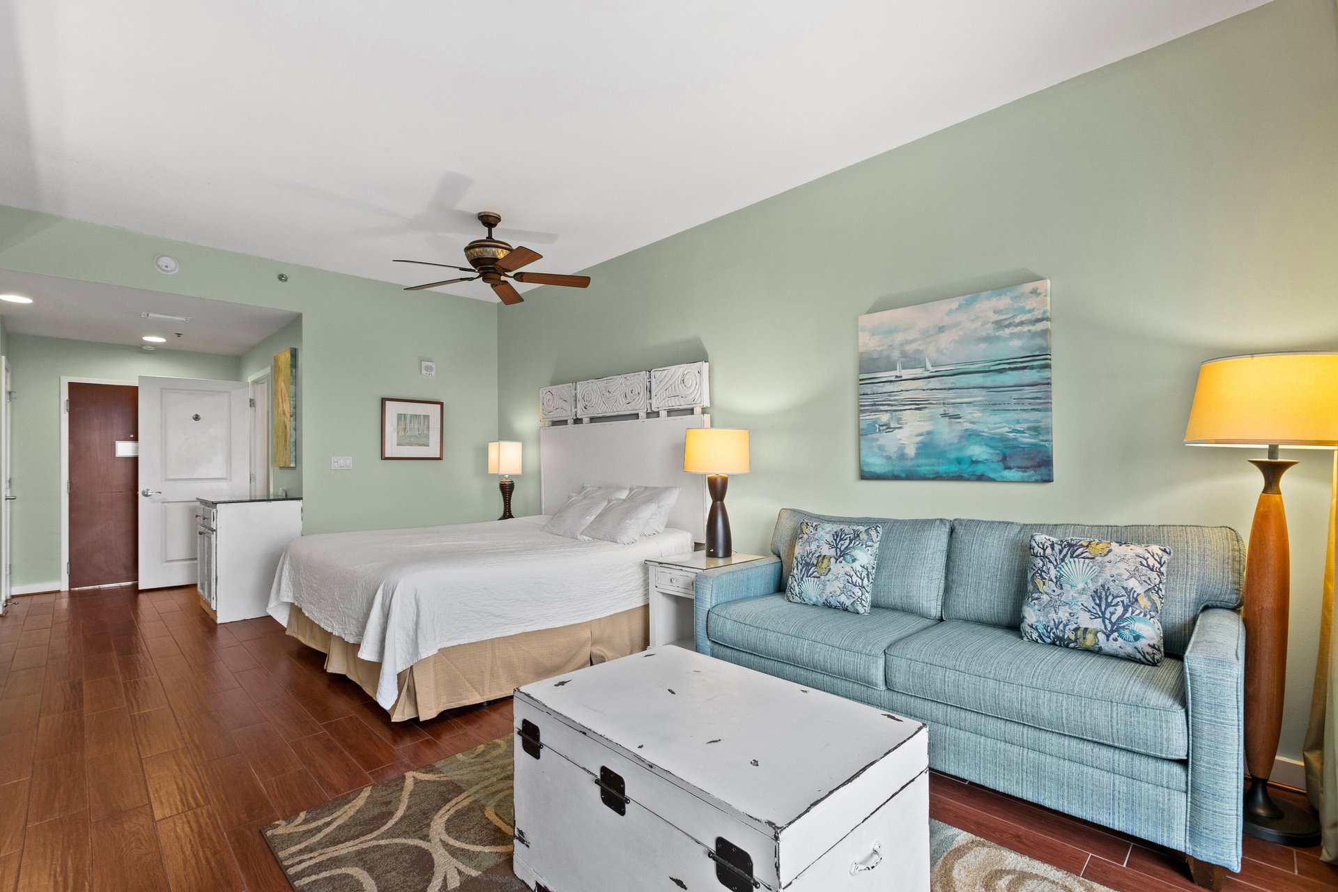 Luau 6925  Eastern Sky 8