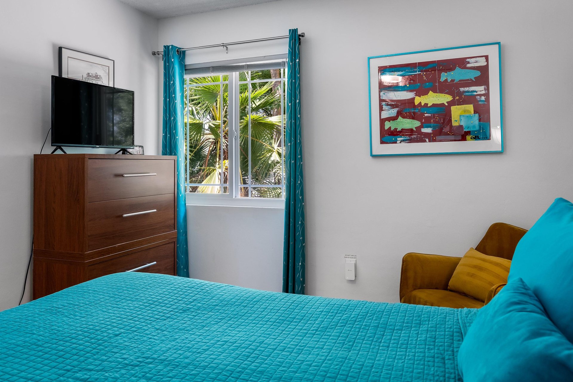Guest bedroom