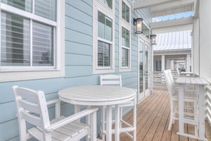 Living Room Deck  Grilling Area Facing the Lake, 2nd Floor