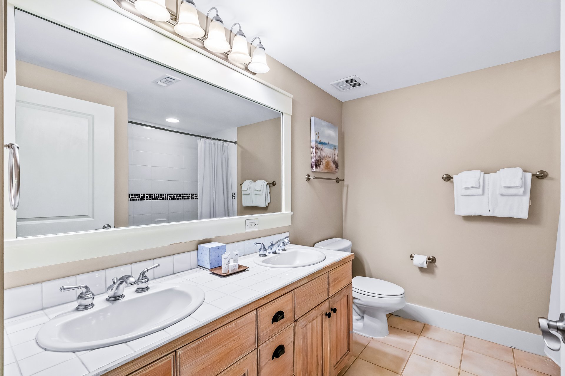 Baytowne Wharf  Market Street Inn 232  Sand amp Serenity 13