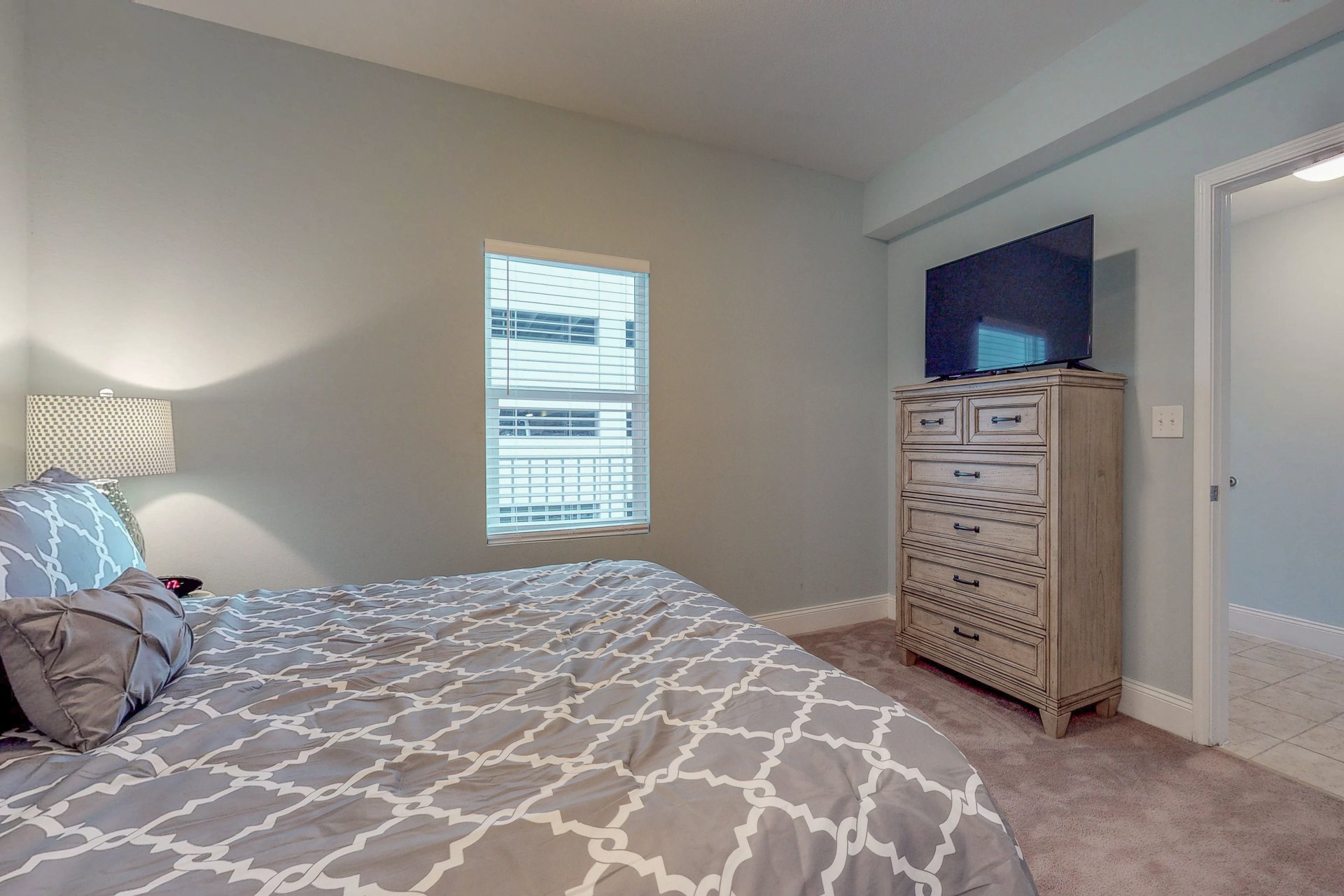 Laketown Wharf 236 6