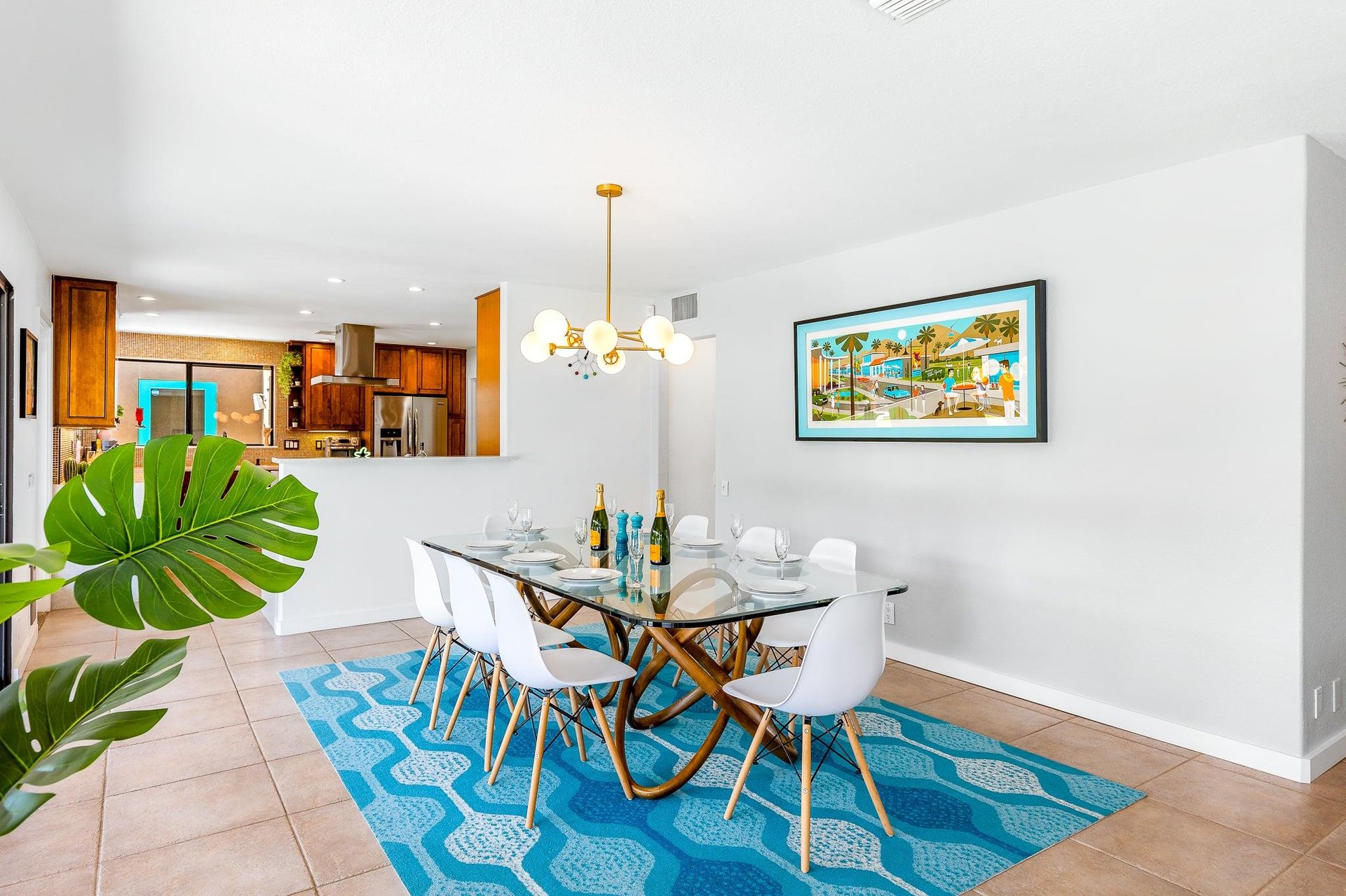 Indoor dining for eight